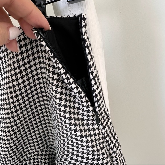 Fab’rik Women’s Houndstooth Skirt w Built in Shorts SZ Large - Picture 4 of 12